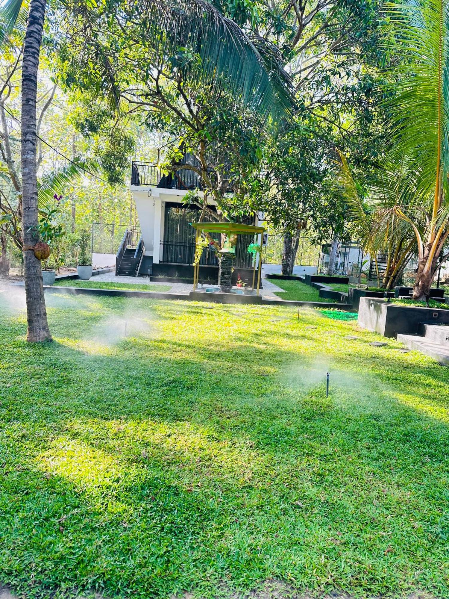 Residence Inn Udawalawe Luaran gambar