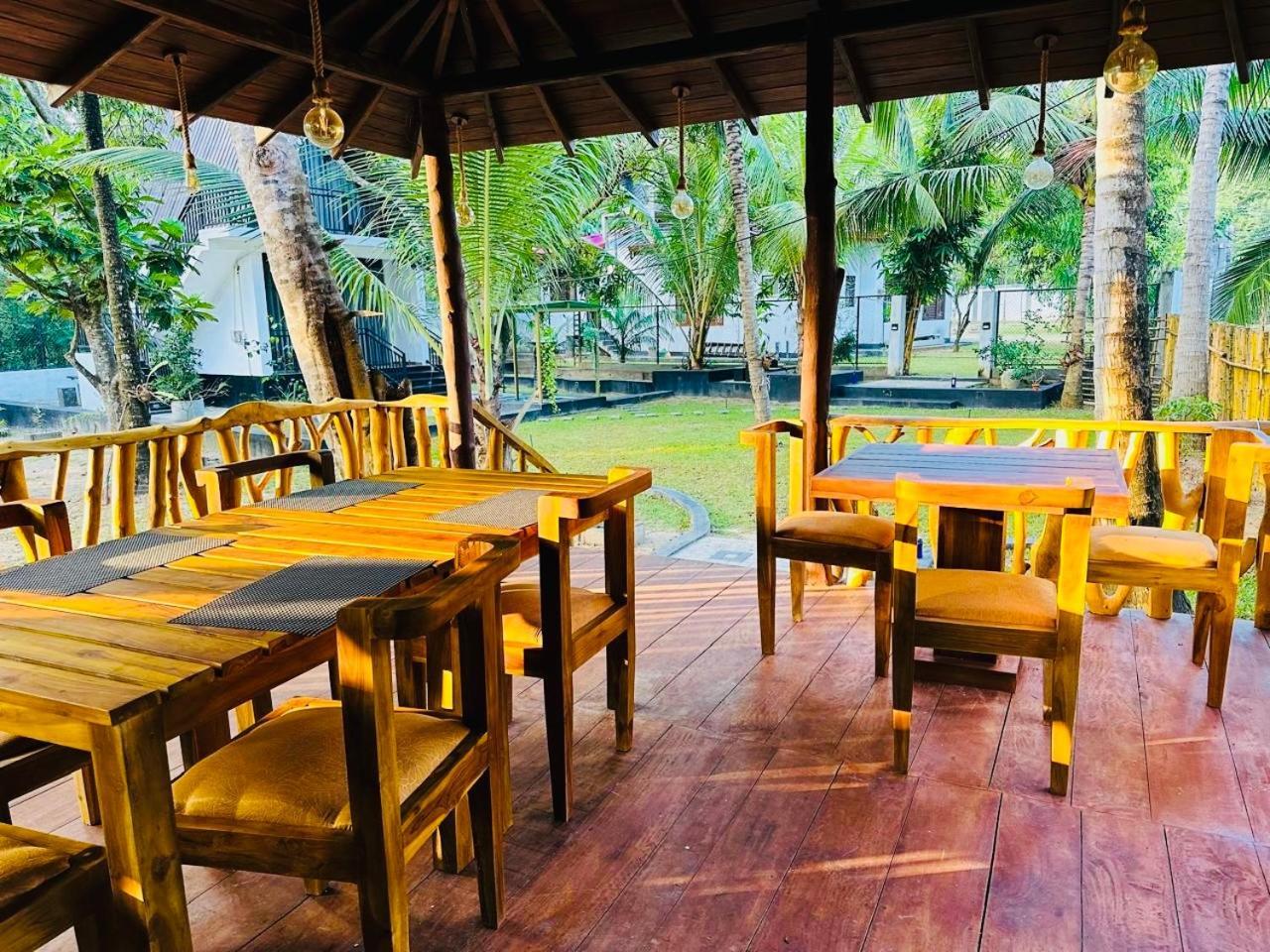 Residence Inn Udawalawe Luaran gambar